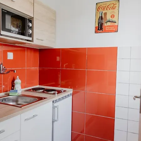 Sk - Red Apartment